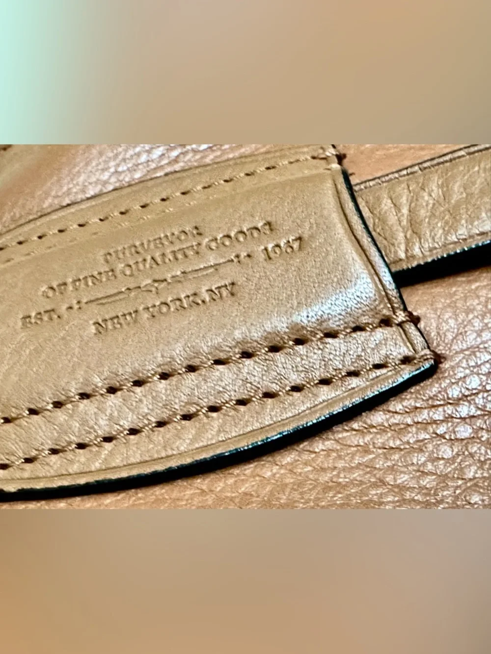 Ralph Lauren Women’s Heritage Logo
Cognac Tote Satchel Bag - Picture 9 of 15